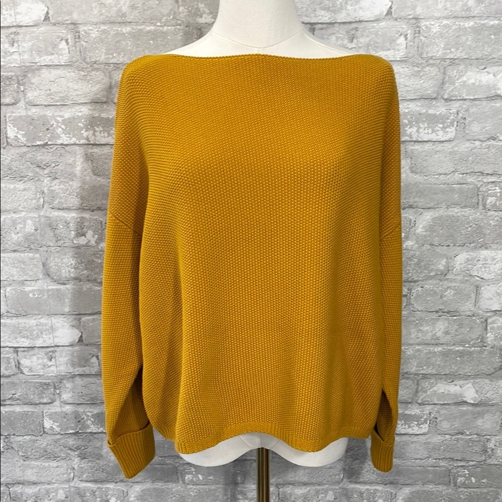 French Connection Yellow Cropped Knit Pullover Sweater with Relaxed Fit